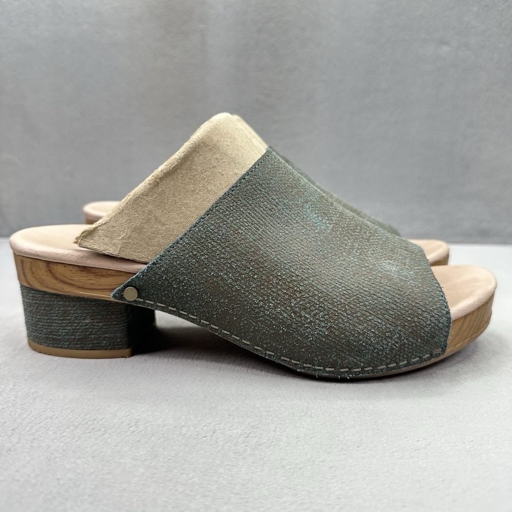 Womens 9.5-10 / EU 40 Dansko Maci Slide Sandals Green Textured Open Toe Platform